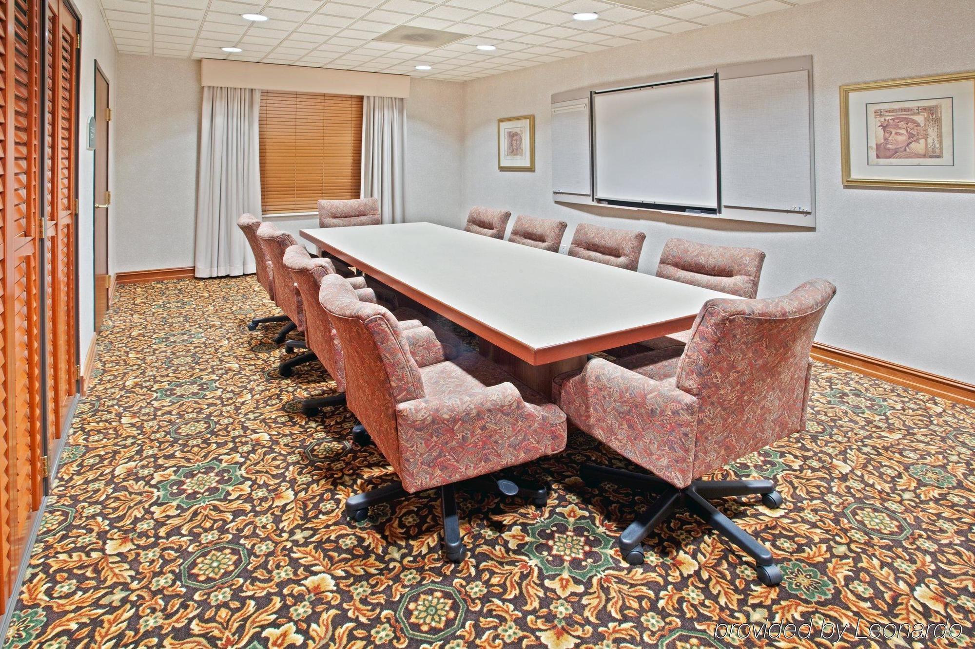 Express Portland West/hillsboro By Ihg