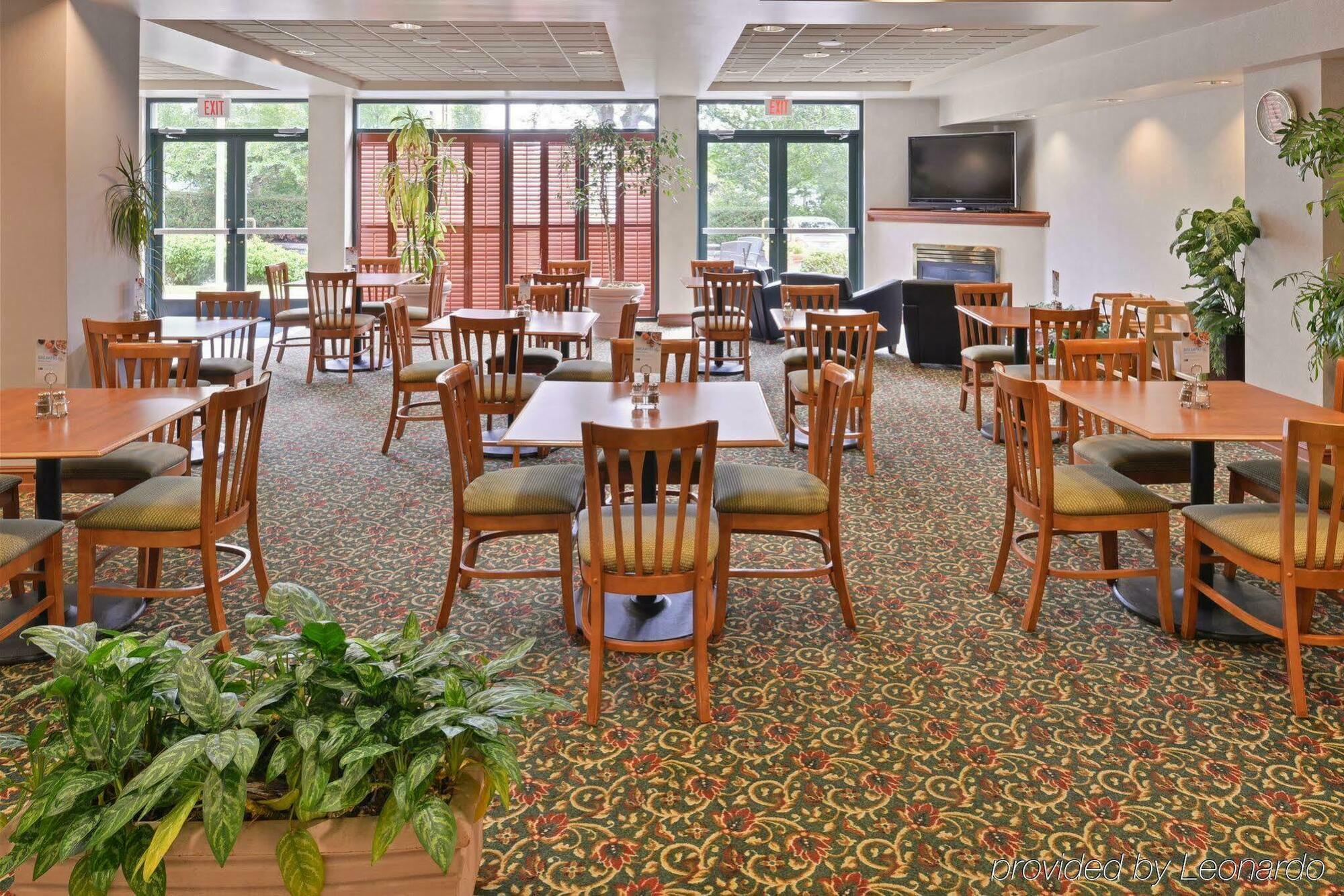 Express Portland West/hillsboro By Ihg Hotel 2*